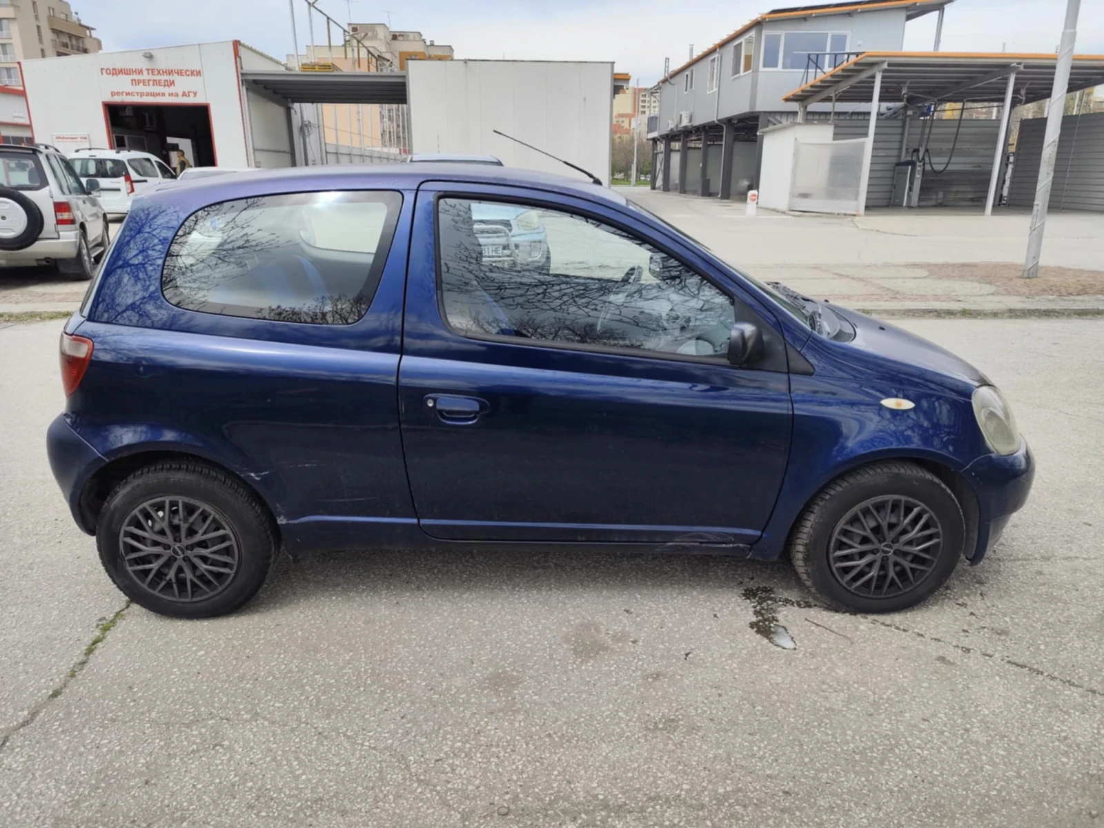 Toyota Yaris  - изображение 4