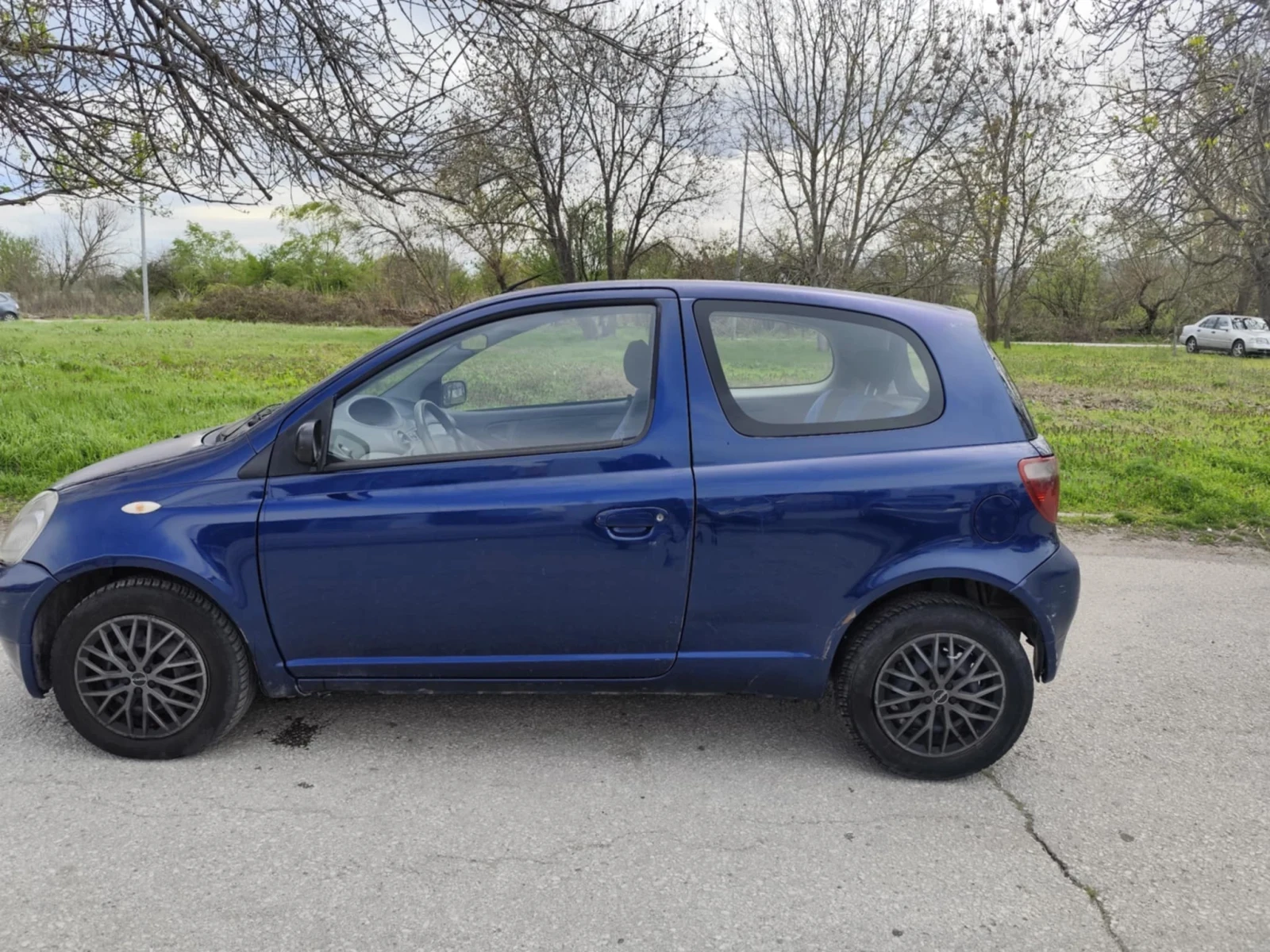 Toyota Yaris  - изображение 5