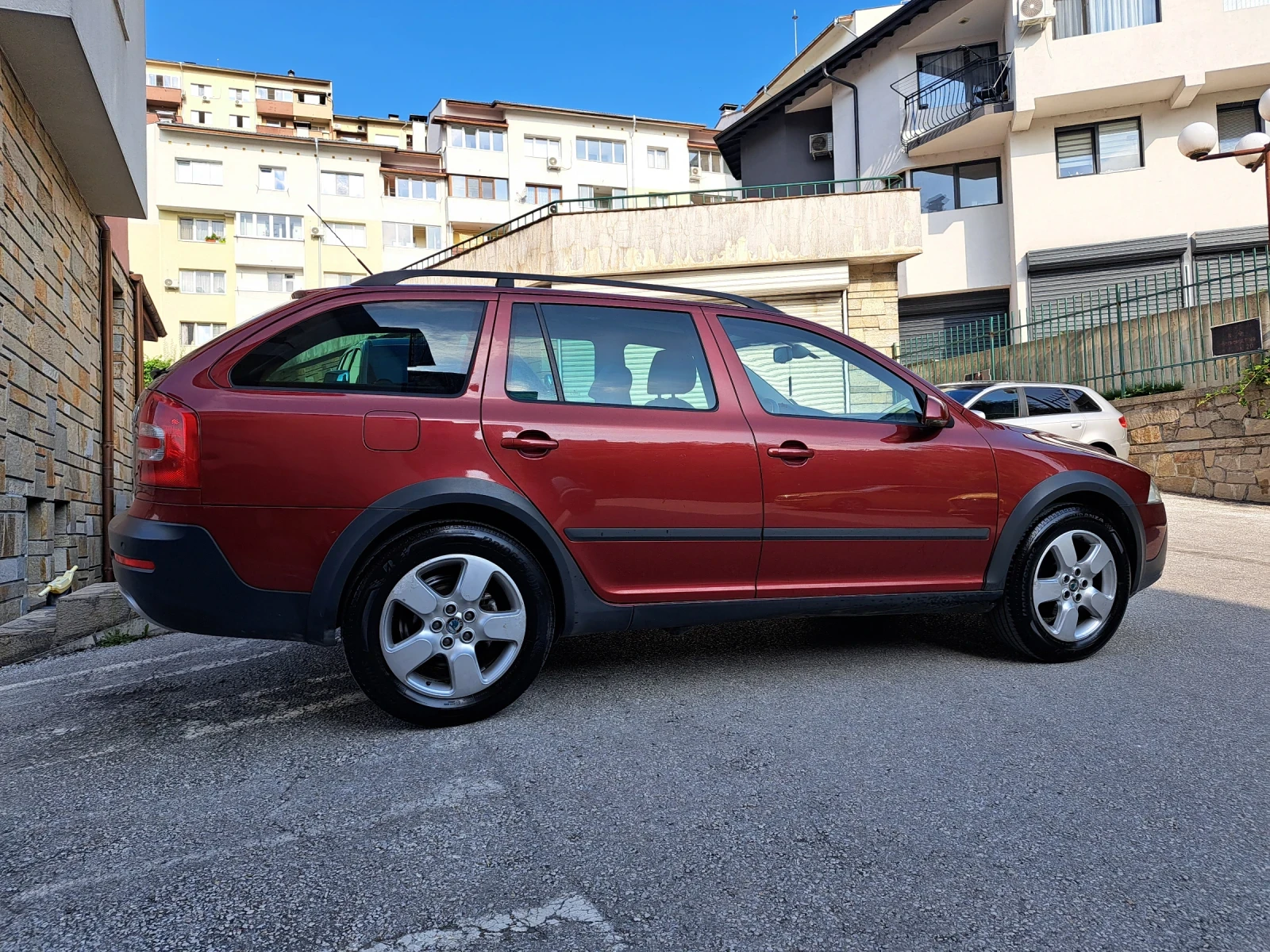 Skoda Octavia Scout - изображение 5