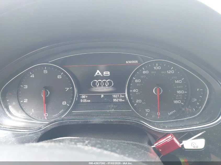 Audi A8 2014 AUDI A8 L 3.0T - изображение 10