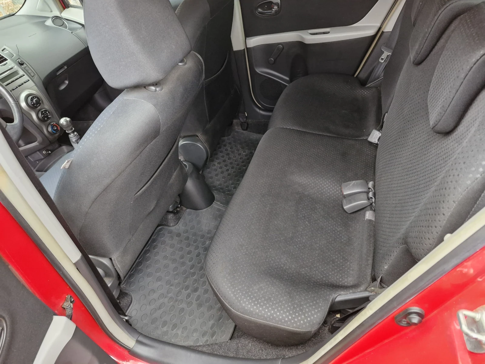 Toyota Yaris 1.33 VVT-i 100�.�.  | Mobile.bg � ����������� 11