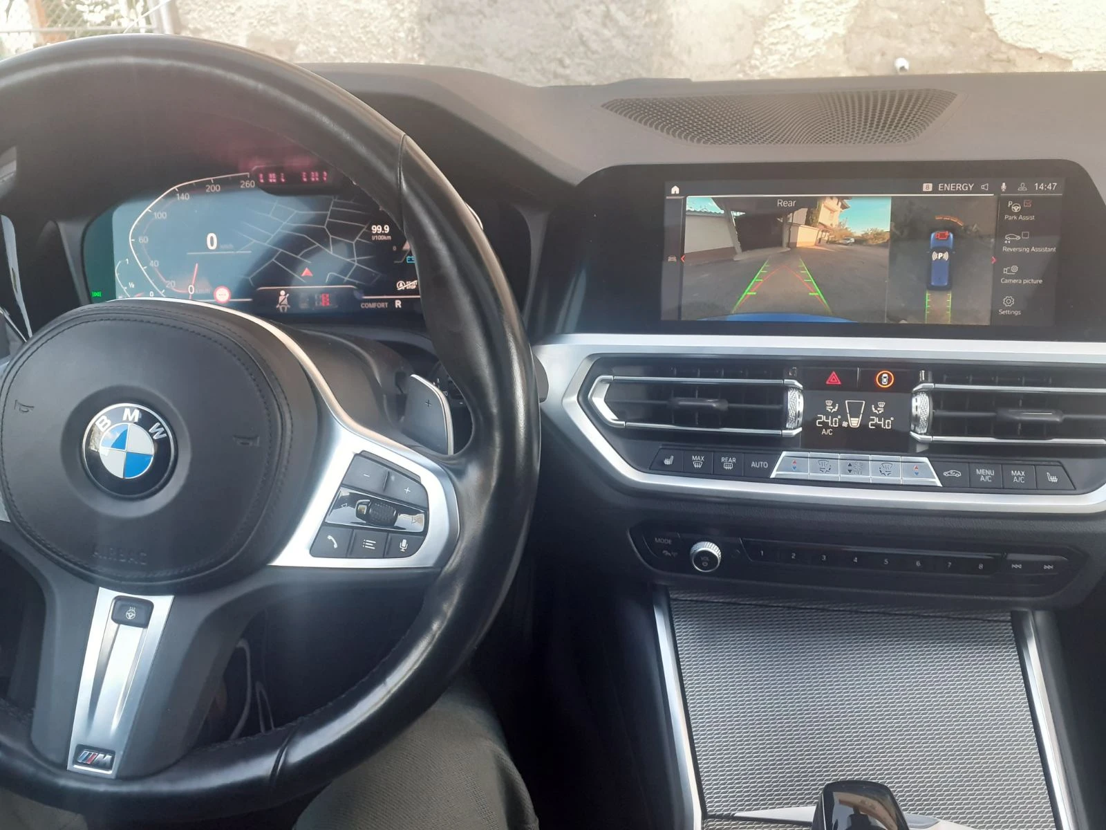 BMW 330 330d / xDrive / M Paket / LASER/PANO/Memory/ - изображение 9