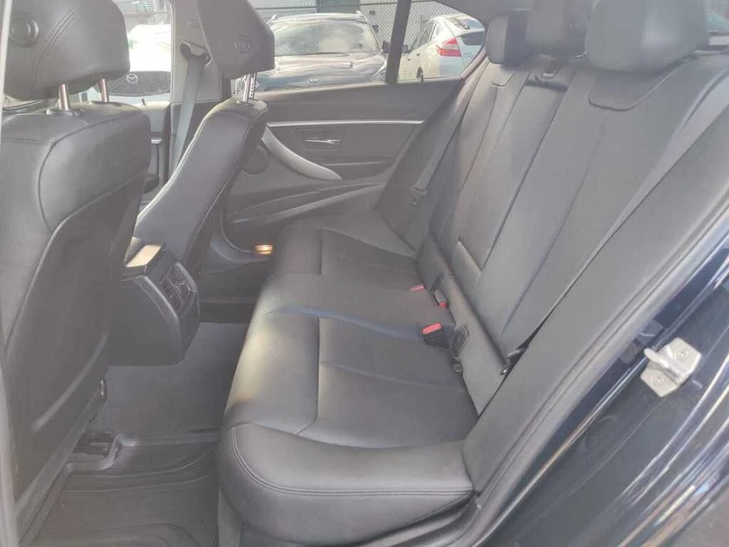 BMW 320 * xDrive * CARFAX * ���� �� �� | Mobile.bg � ����������� 13