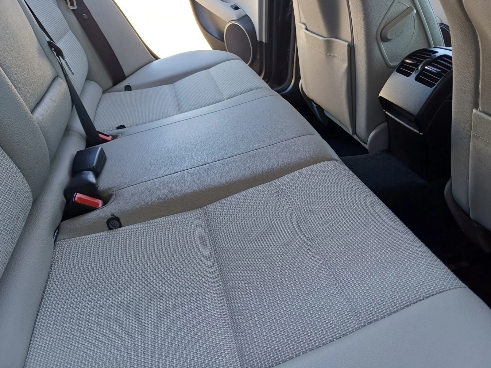 Mercedes-Benz C 250 AMG Line CDI 250 4matic, снимка 8 - Автомобили и джипове - 53712357