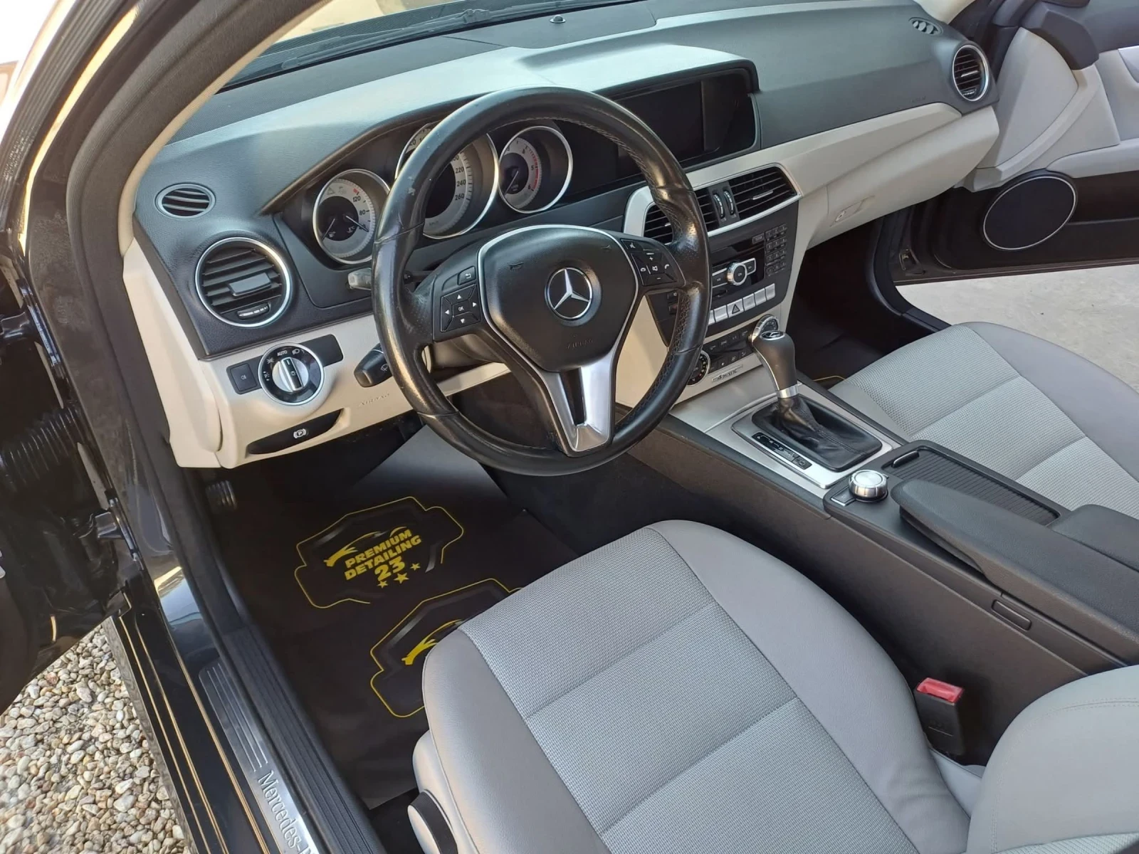 Mercedes-Benz C 250 AMG Line CDI 250 4matic, снимка 11 - Автомобили и джипове - 53712357