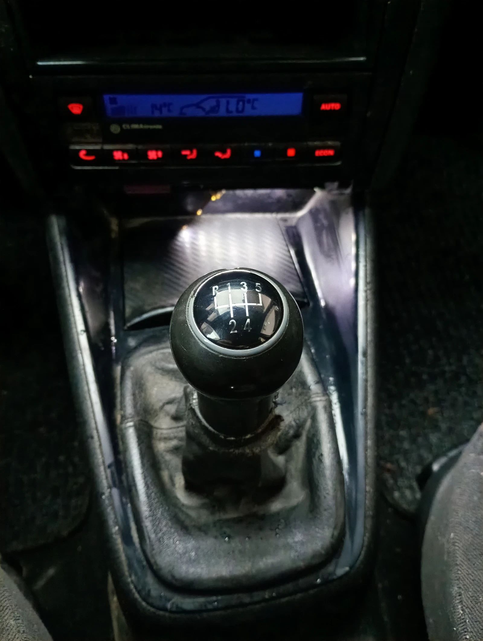 VW Bora 1.9 TDi Климатик , снимка 9 - Автомобили и джипове - 54192618