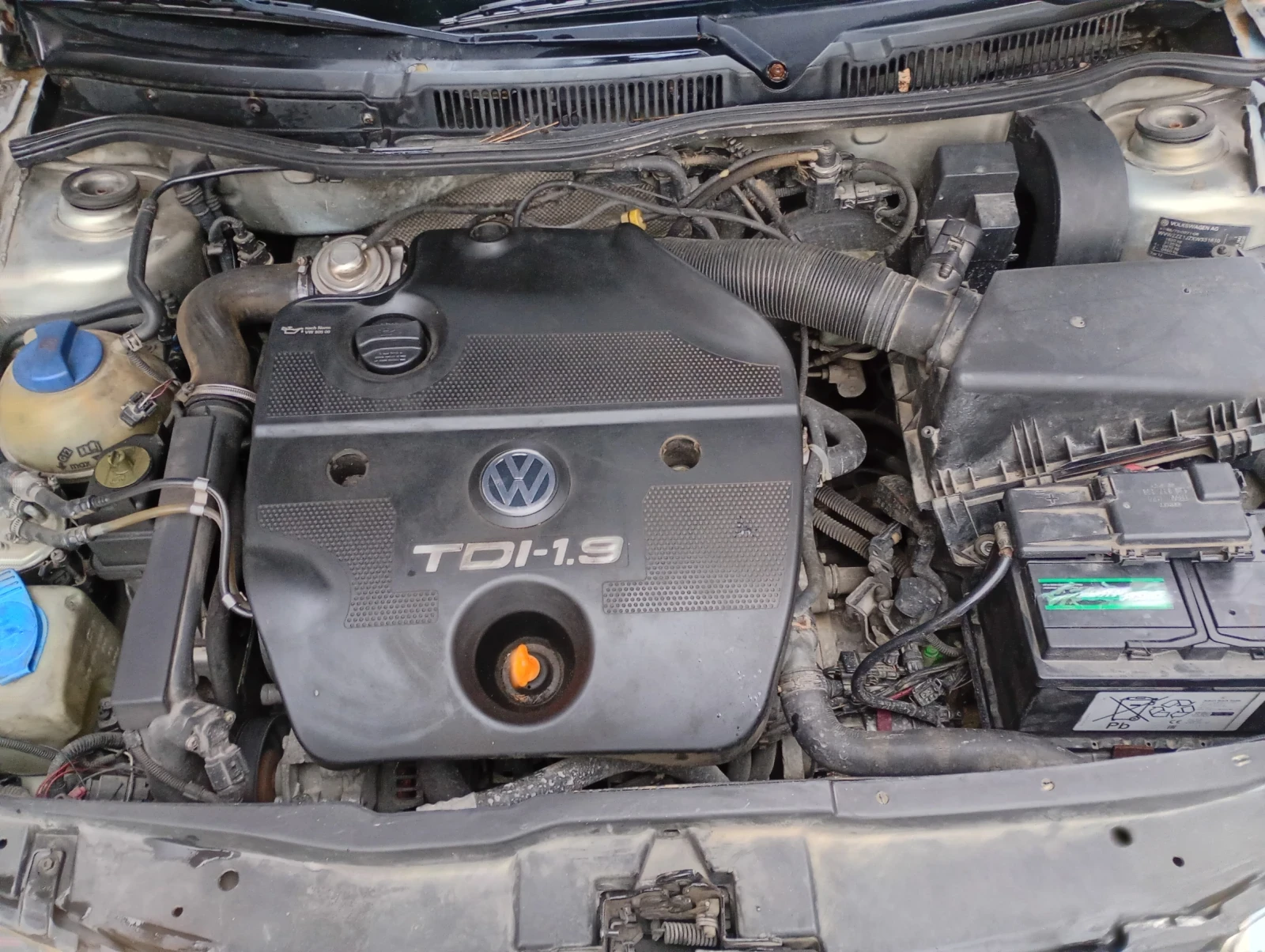 VW Bora 1.9 TDi Климатик , снимка 8 - Автомобили и джипове - 54192618