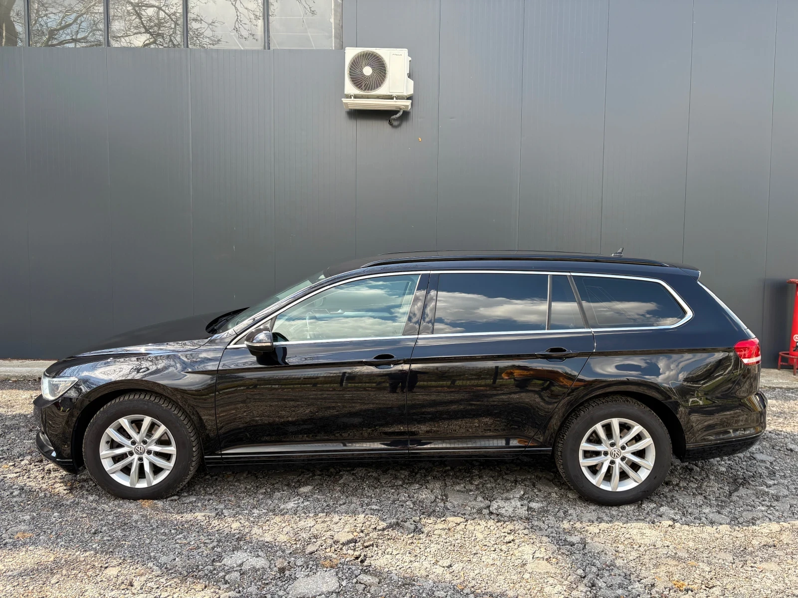 VW Passat 1.6 TDI 120hp, снимка 5 - Автомобили и джипове - 54219960