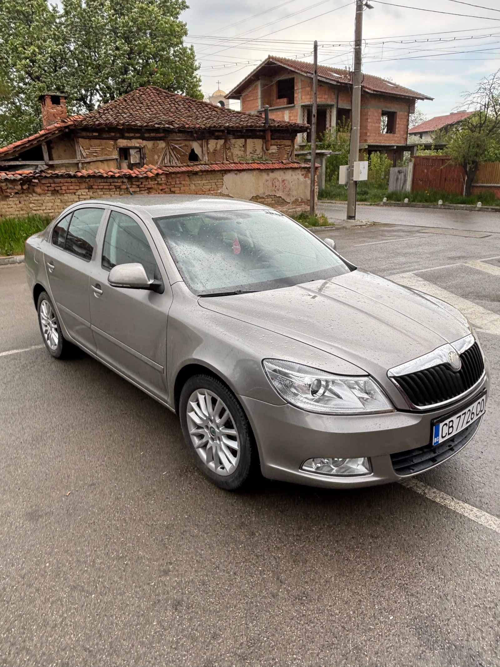 Skoda Octavia 1.6 TDI, снимка 5 - Автомобили и джипове - 54358442
