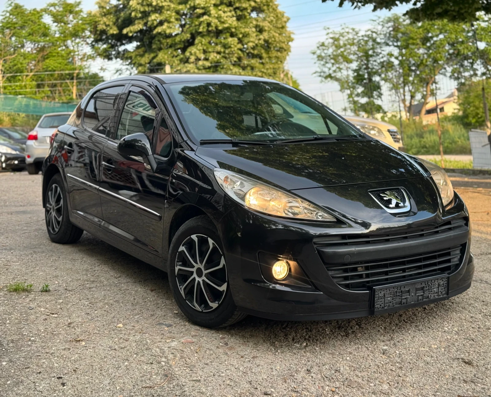 Peugeot 207 FACE! 1.4!СТАРИЯ МОТОР!137ХИЛ.КМ