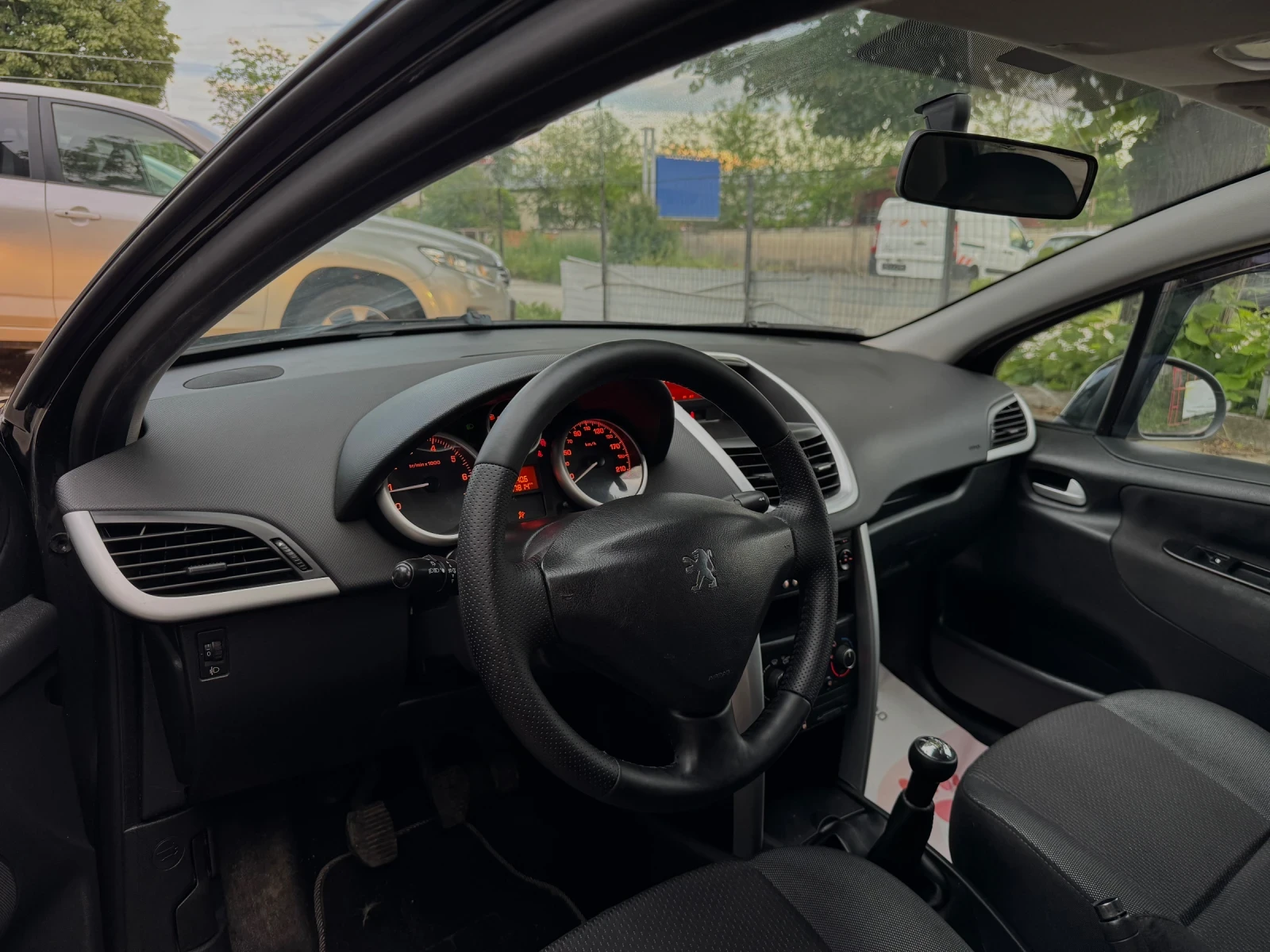 Peugeot 207 FACE! 1.4!СТАРИЯ МОТОР!137ХИЛ.КМ, снимка 14 - Автомобили и джипове - 54663180