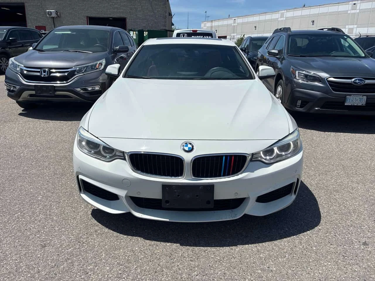 BMW 435 | HARMAN KARDON | HUD | ЧЕРВЕН САЛОН | CARFAX | , снимка 6 - Автомобили и джипове - 54755394