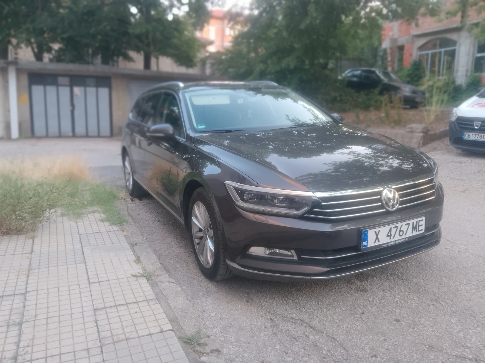 VW Passat 2.0 TDI, снимка 8 - Автомобили и джипове - 54899644