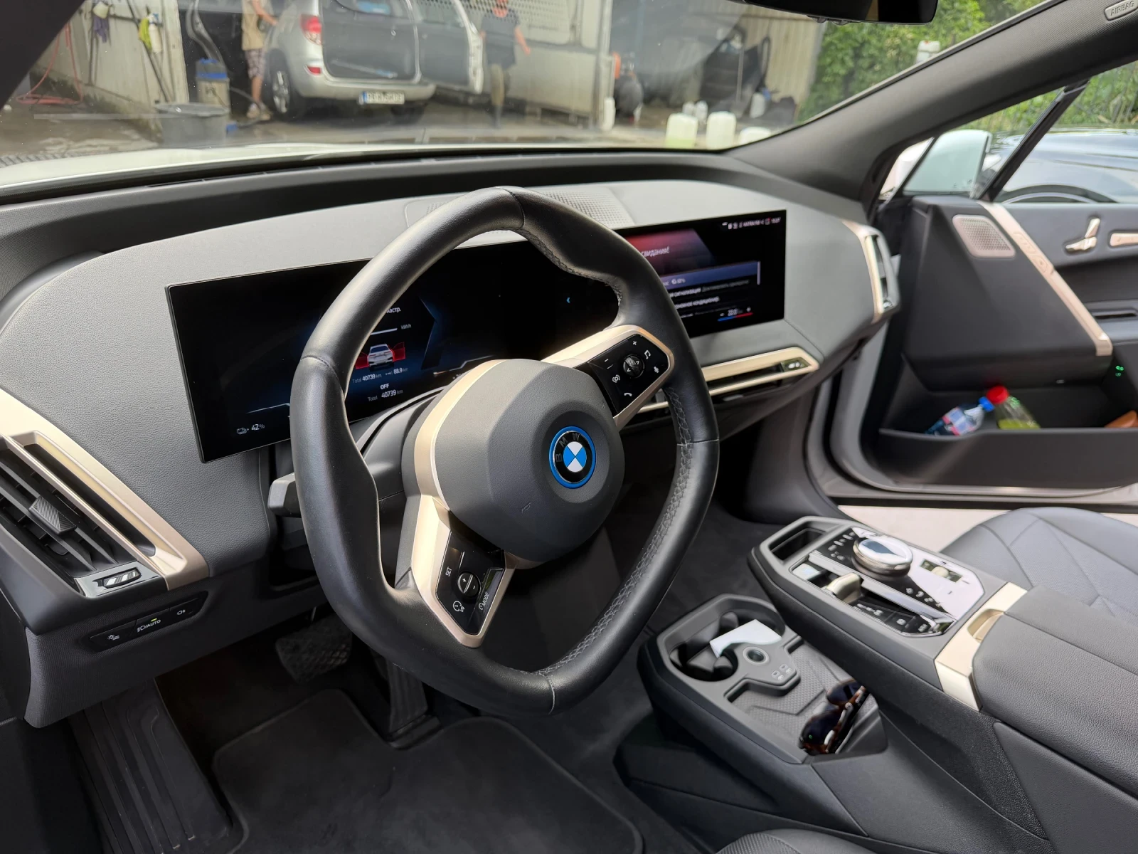 BMW iX 40, снимка 9 - Автомобили и джипове - 55061802
