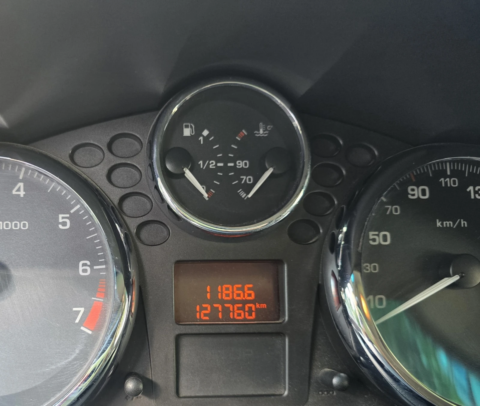 Peugeot 207, снимка 7 - Автомобили и джипове - 55086739