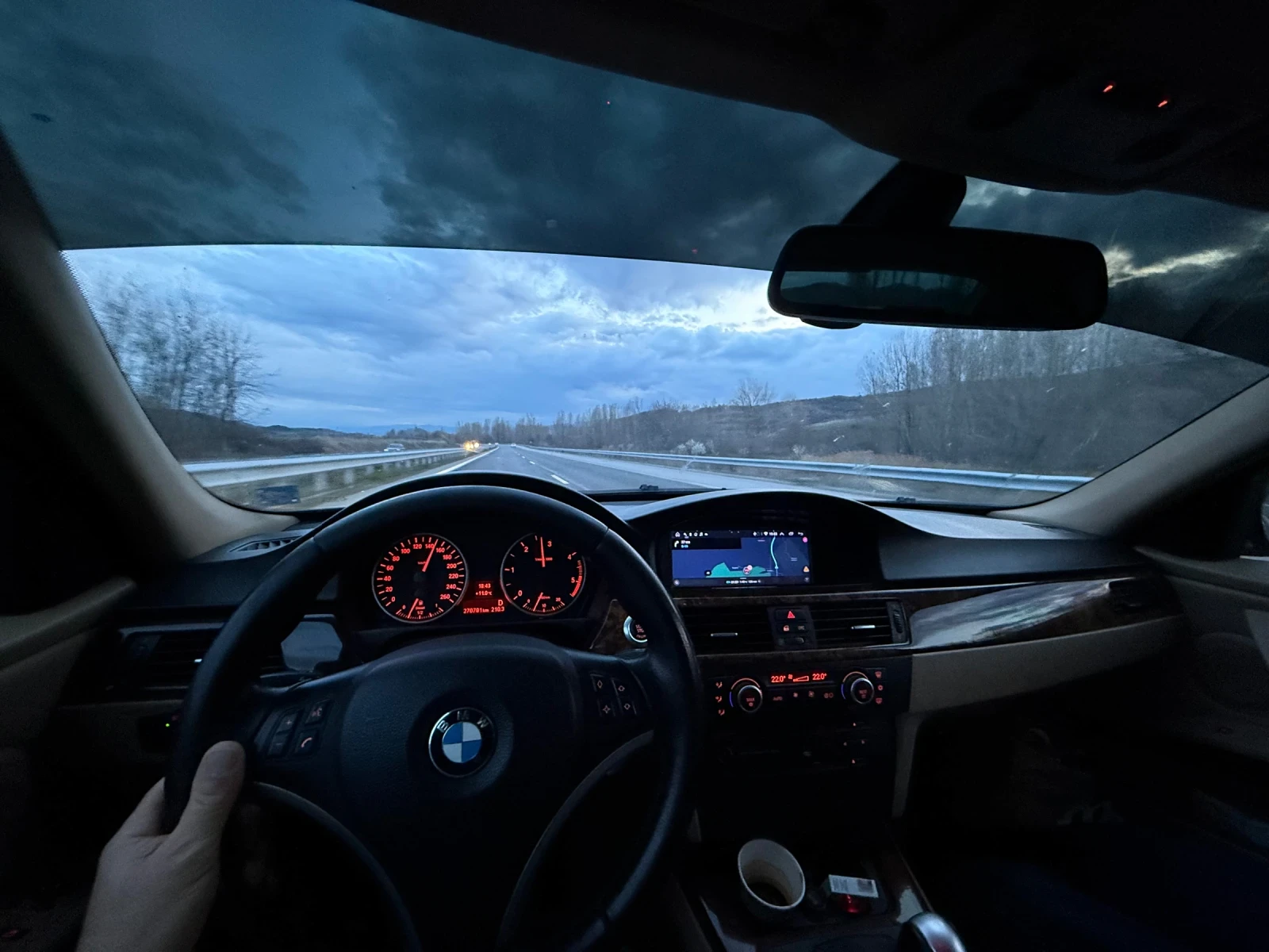 BMW 320 E90, снимка 14 - Автомобили и джипове - 55313418