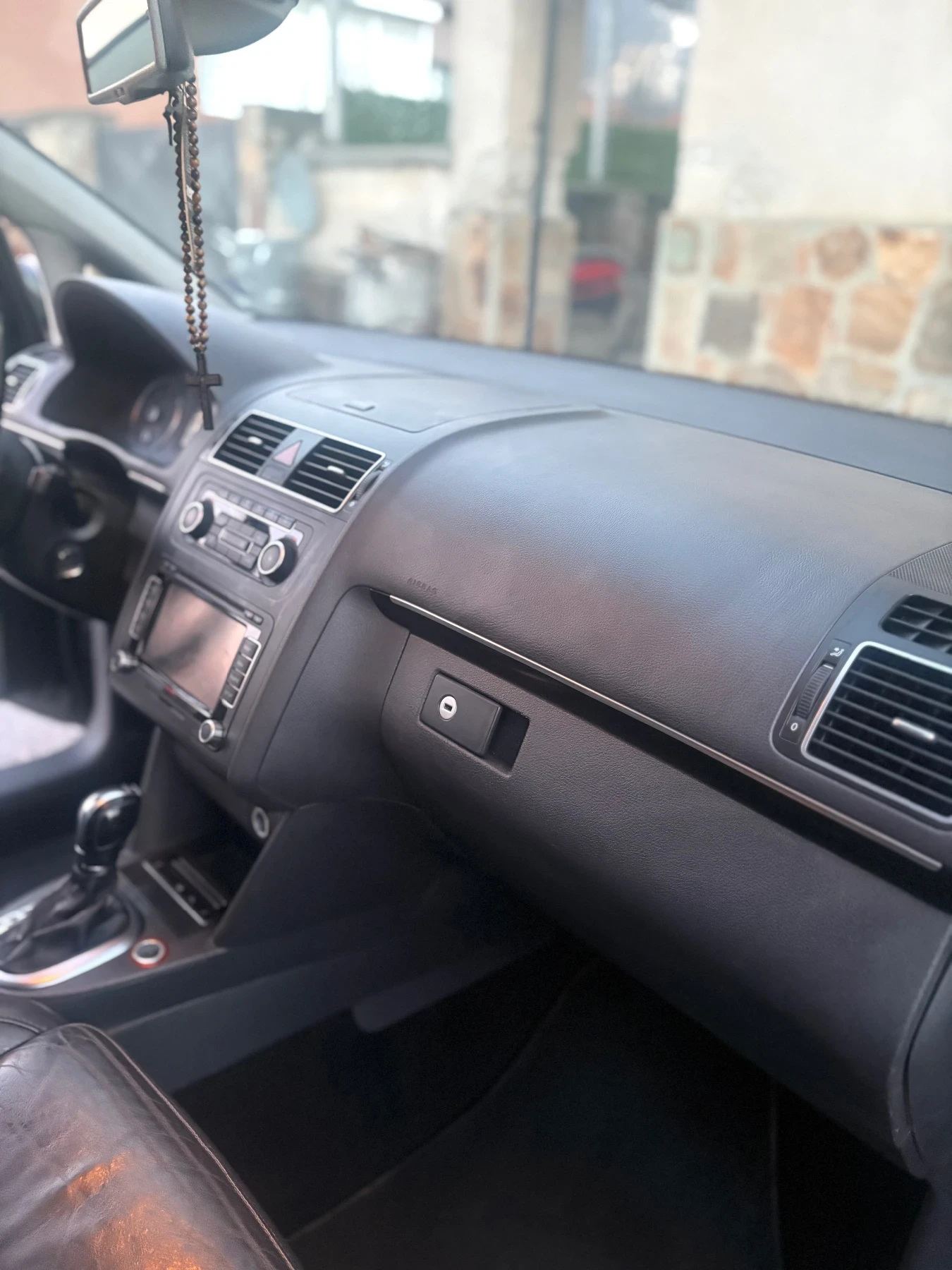 VW Touran, снимка 7 - Автомобили и джипове - 55342451