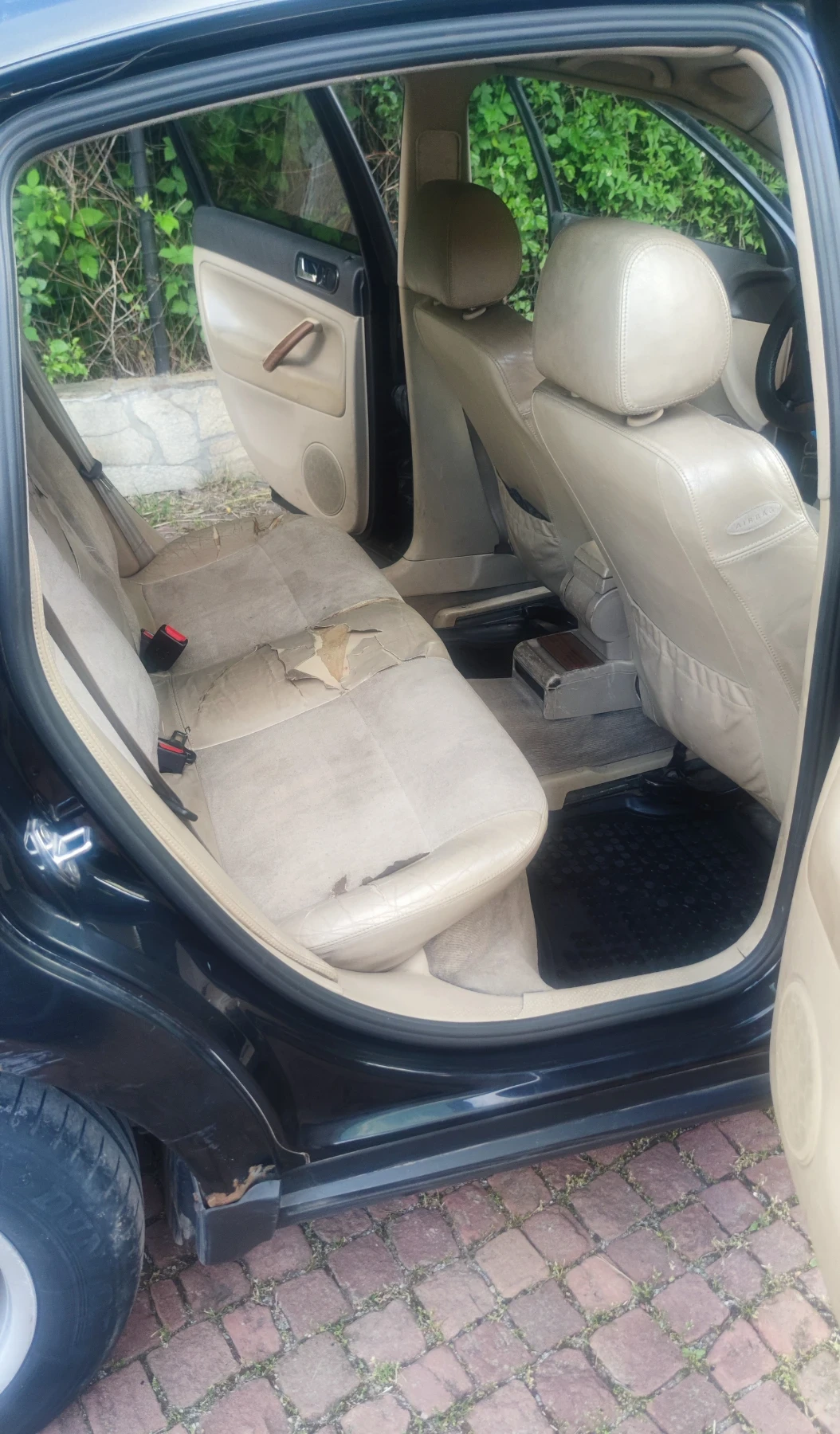 VW Passat 1.9 TDI AFN 110k.c., снимка 11 - Автомобили и джипове - 55463537