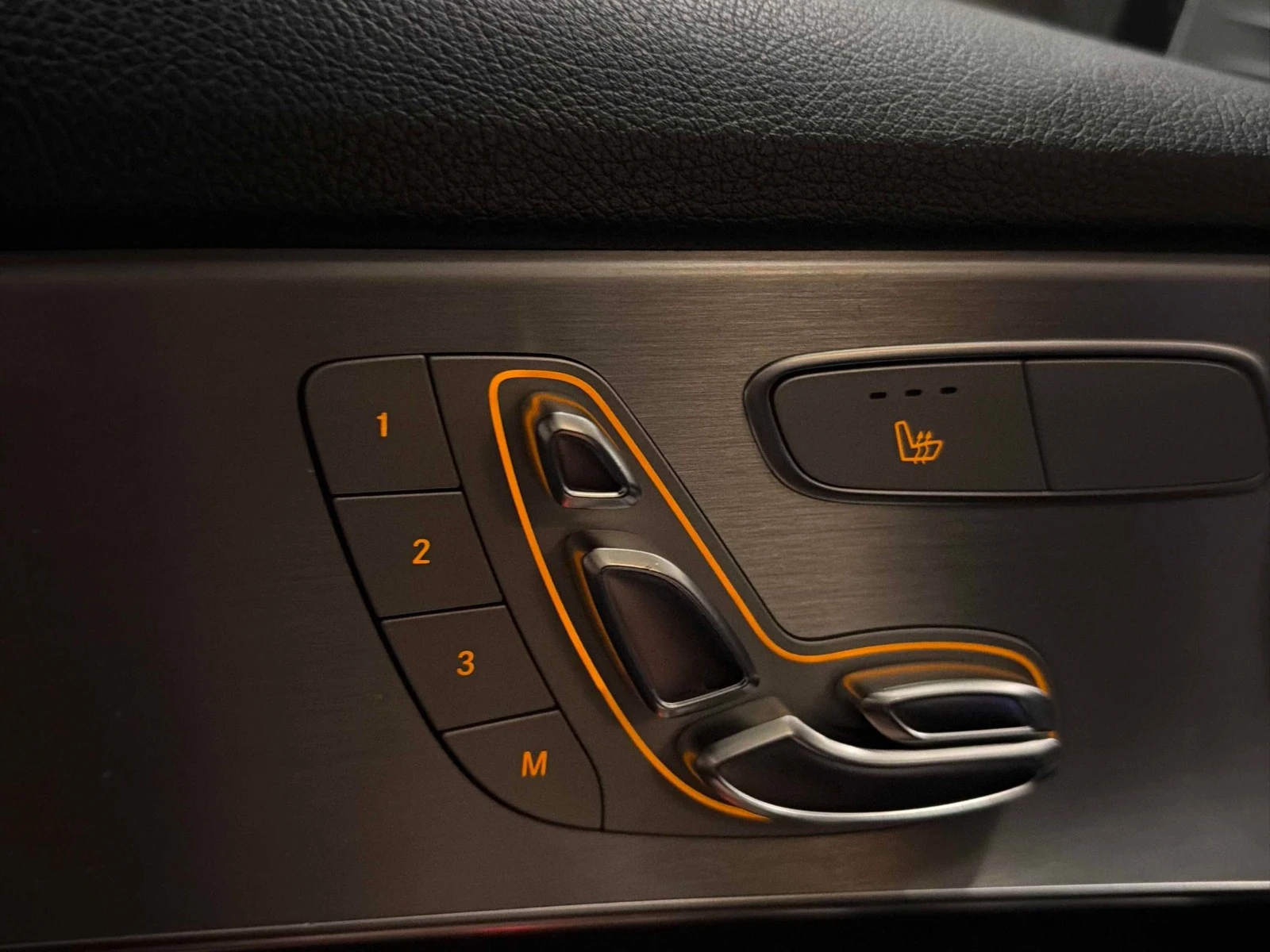Mercedes-Benz C 300 ЦЕНА ДО БЪЛГАРИЯ РЕГИСТРАЦИЯ & АВТОКРЕДИТ, снимка 12 - Автомобили и джипове - 55481763