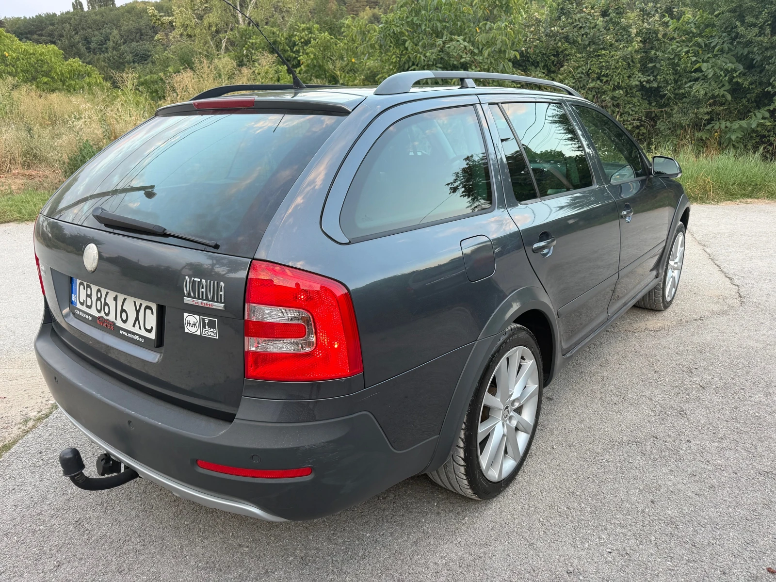 Skoda Octavia * SCOUT* 4x4* СЕРВИЗЕН* НОВИ ГУМИ* , снимка 8 - Автомобили и джипове - 55565007