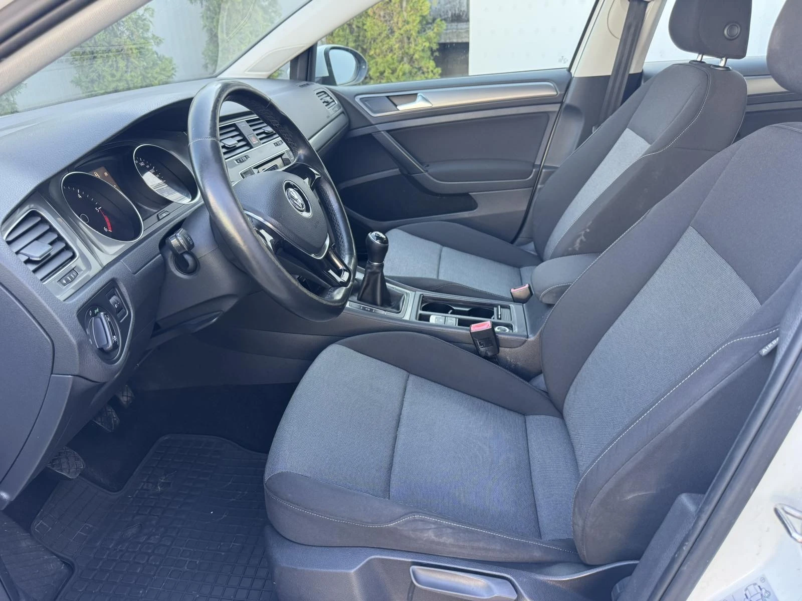 VW Golf, снимка 5 - Автомобили и джипове - 55590132