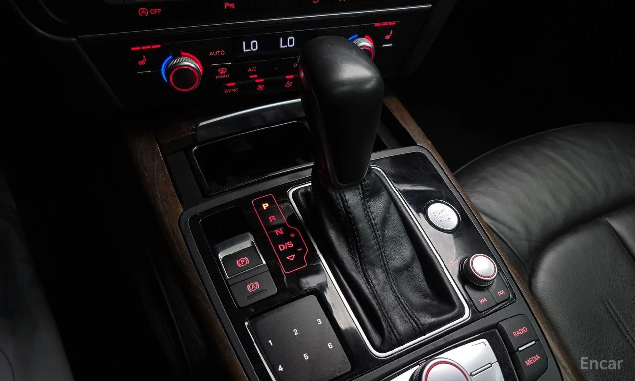 Audi A7 3.0TDI* MATRIX* S* LINE* ХЕДЪП* ПОДГРЕВ* КАМЕРА* , снимка 10 - Автомобили и джипове - 55724369