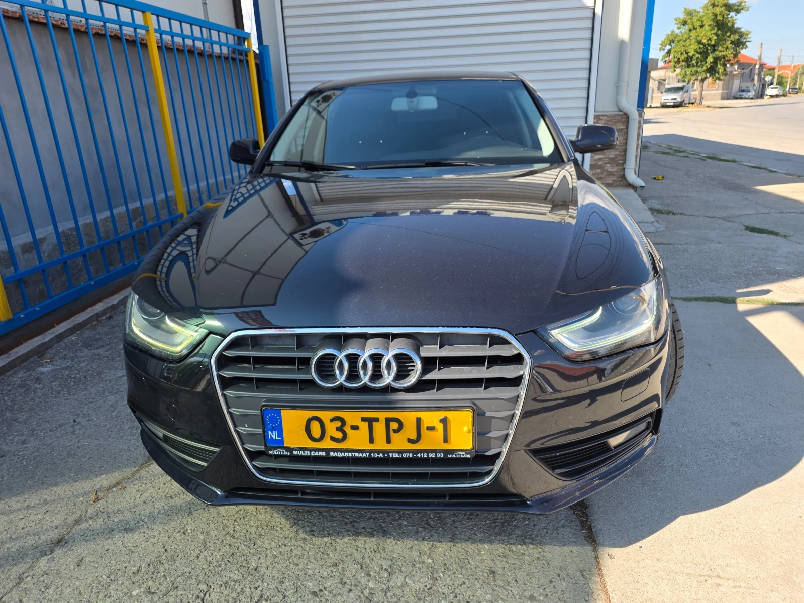 Audi A4  1.8 TFSI, снимка 2 - Автомобили и джипове - 55770885