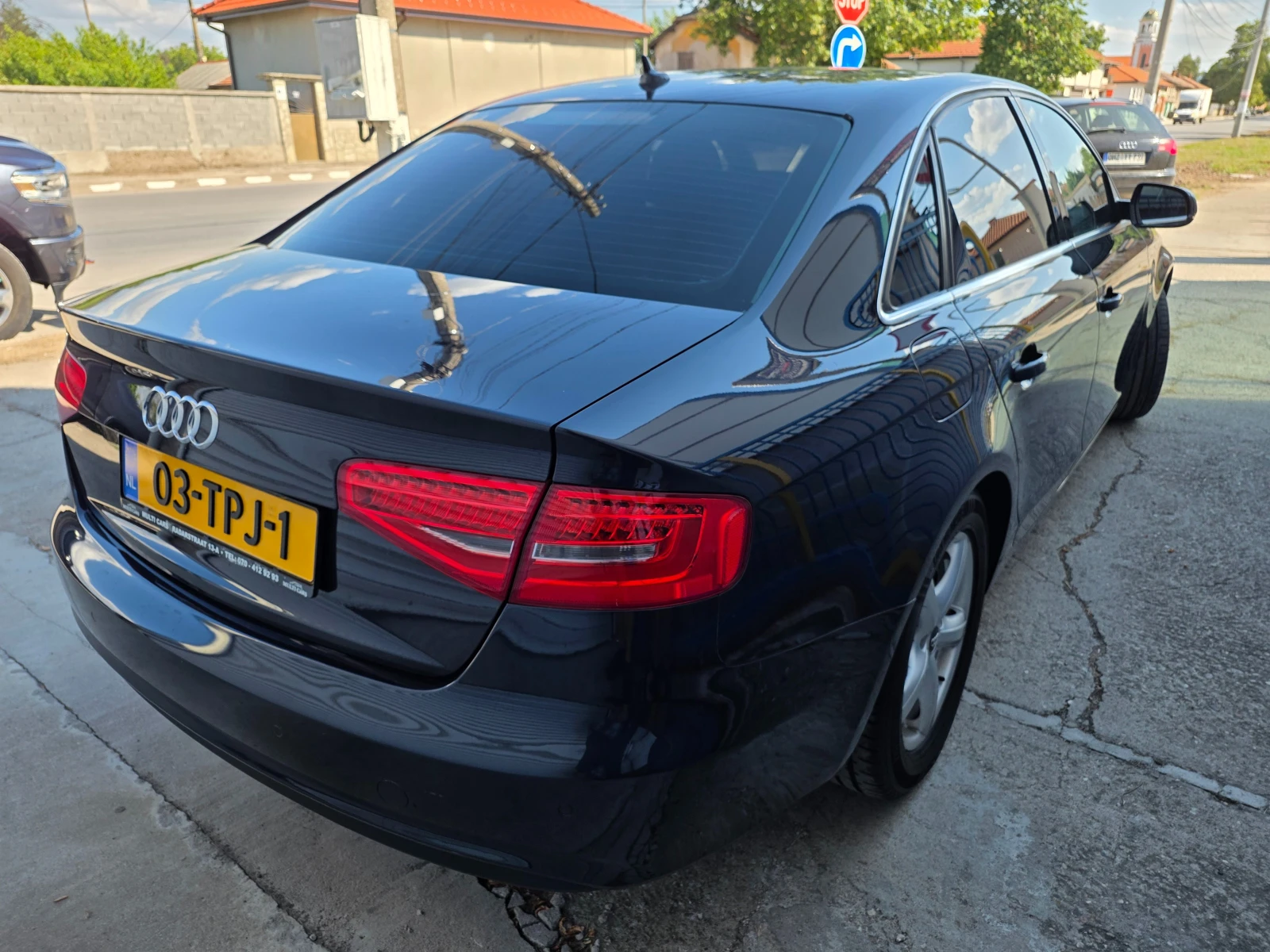 Audi A4  1.8 TFSI, снимка 4 - Автомобили и джипове - 55770885
