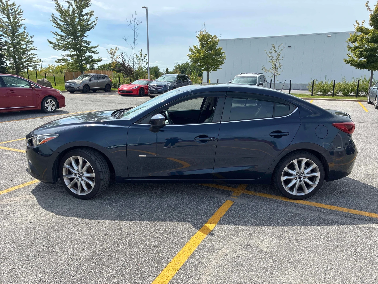 Mazda 3 GT| BOSE| HUD| КОЖА| КЛИП НА МОТОРА| , снимка 2 - Автомобили и джипове - 56002861