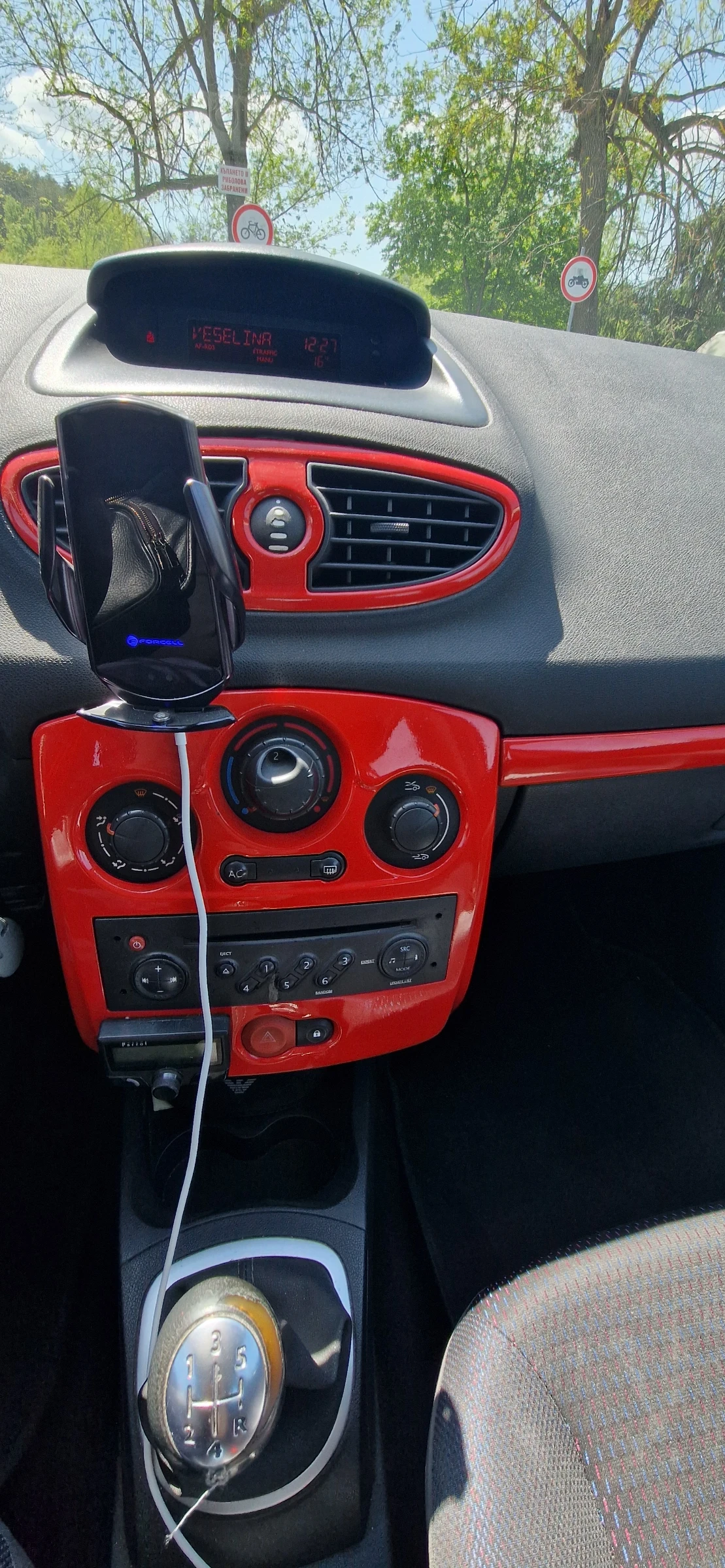 Renault Clio, снимка 6 - Автомобили и джипове - 56024214