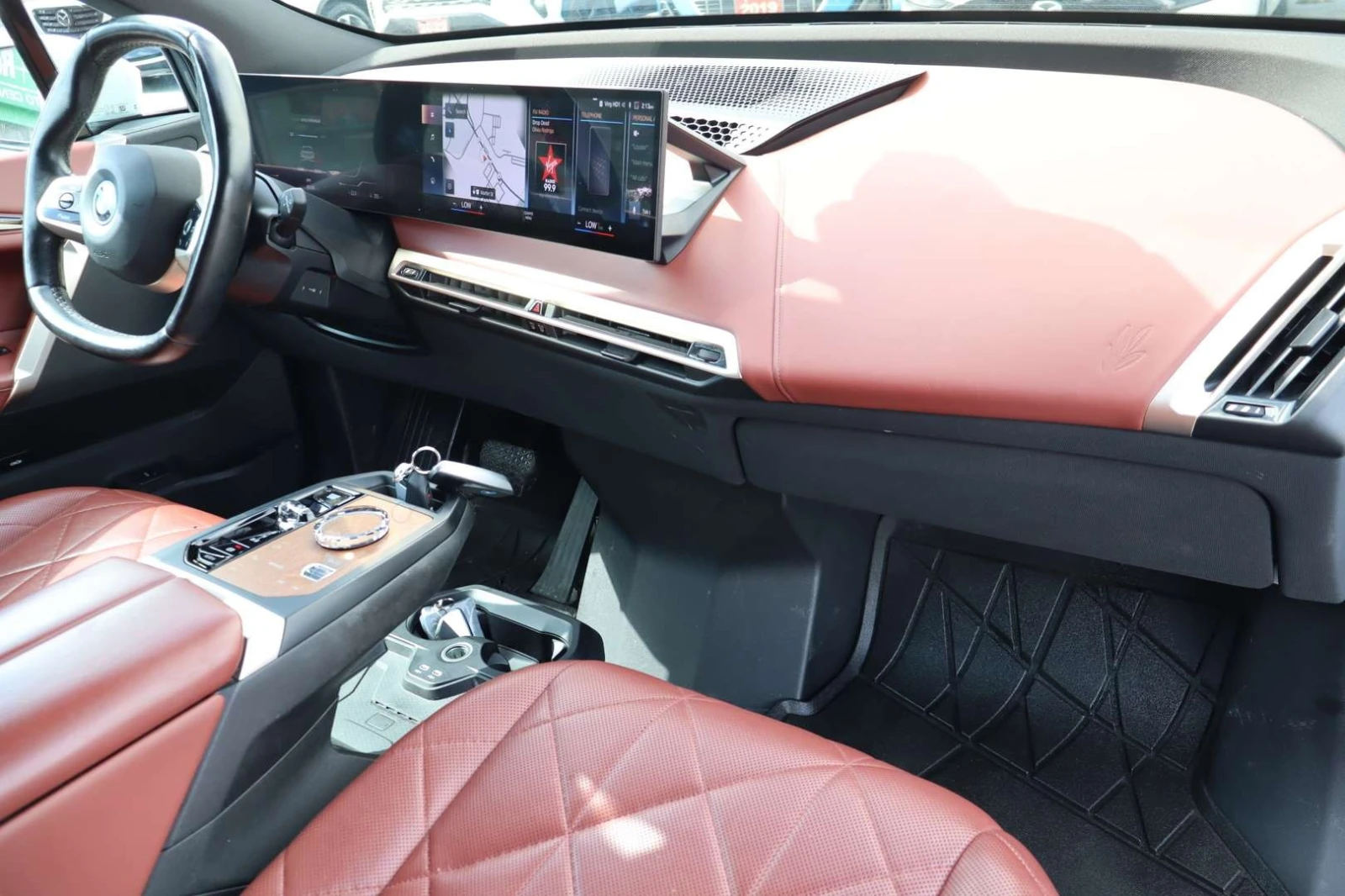 BMW iX * xDrive50 xDrive50 Premium Enhanced No Accident R, снимка 10 - Автомобили и джипове - 56130850