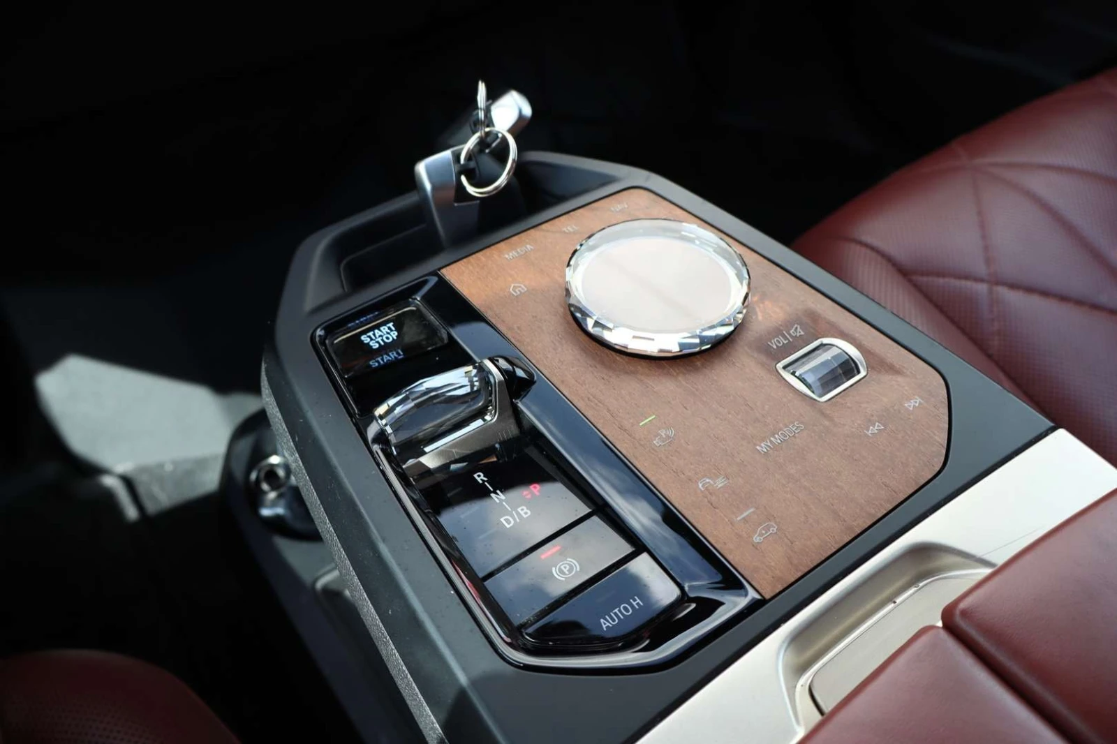 BMW iX * xDrive50 xDrive50 Premium Enhanced No Accident R, снимка 17 - Автомобили и джипове - 56130850