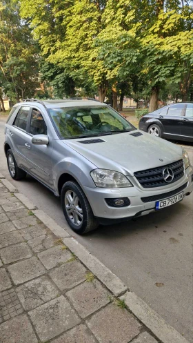 Обява за продажба на Mercedes-Benz ML 320 Пружини, Теглич, Нави, Bluetooth,  ~11 000 лв. - изображение 1