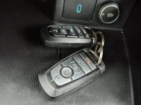 Ford Escape * TITANIUM HYBRID * CARFAX *    | Mobile.bg    8