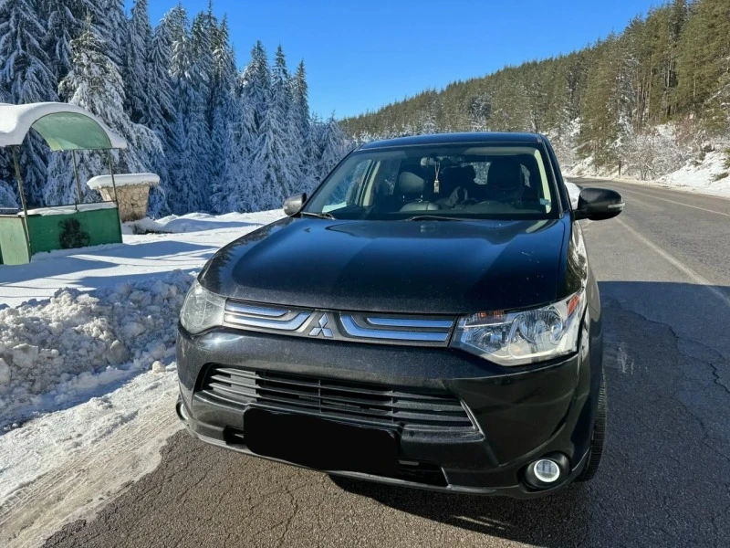 Mitsubishi Outlander SE/SEL, снимка 1 - Автомобили и джипове - 44650710