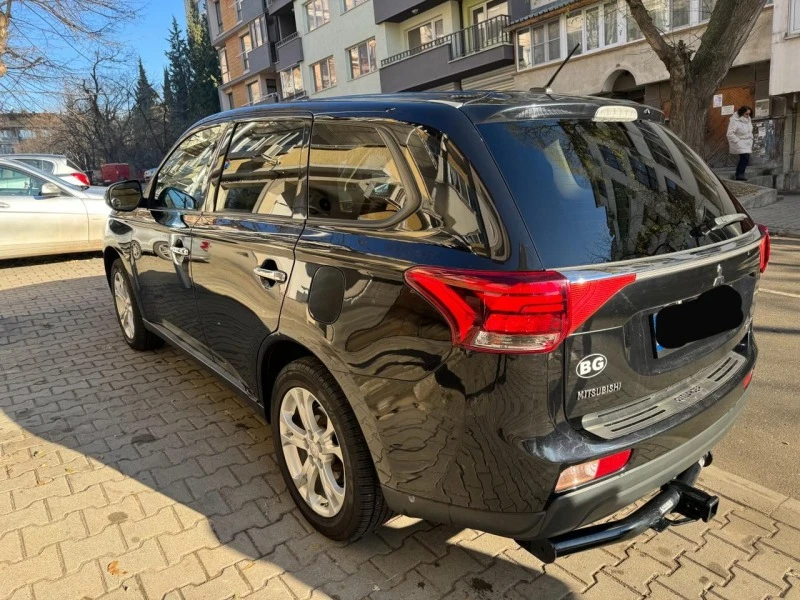 Mitsubishi Outlander SE/SEL, снимка 7 - Автомобили и джипове - 44650710