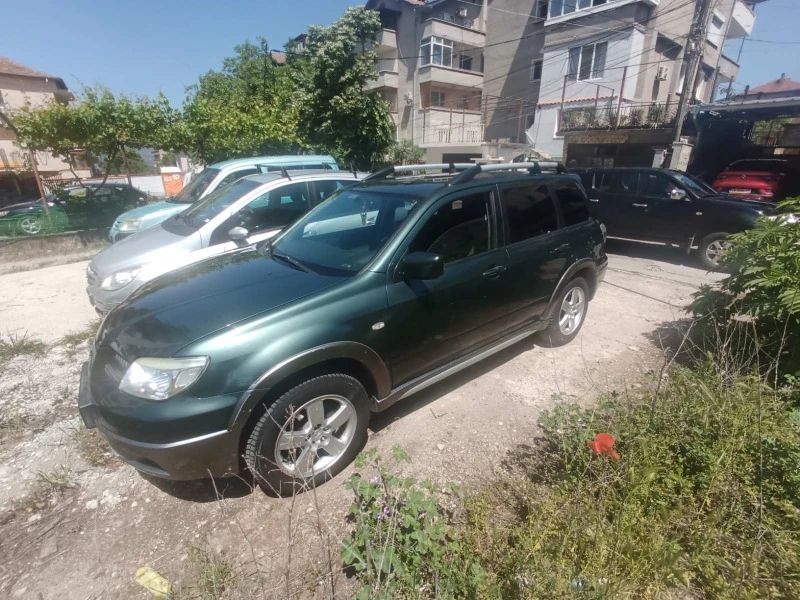 Mitsubishi Outlander, снимка 3 - Автомобили и джипове - 46825983