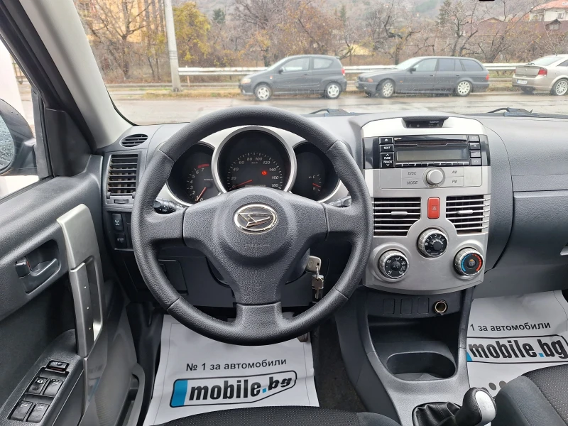 Daihatsu Terios 1.5  КЛИМА .ИТАЛИЯ, снимка 11 - Автомобили и джипове - 48286320