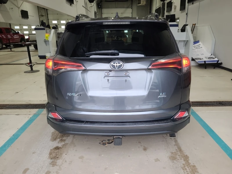 Toyota Rav4, снимка 4 - Автомобили и джипове - 48757425