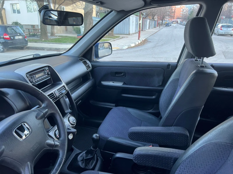 Honda Cr-v 2.0 I VTEC 4WD, снимка 6 - Автомобили и джипове - 51703595