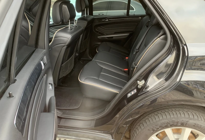 Mercedes-Benz ML 300 GRAND EDITION , снимка 10 - Автомобили и джипове - 52642960