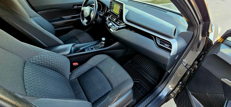 Toyota C-HR 1.8   ХИБРИД, снимка 11 - Автомобили и джипове - 52799753