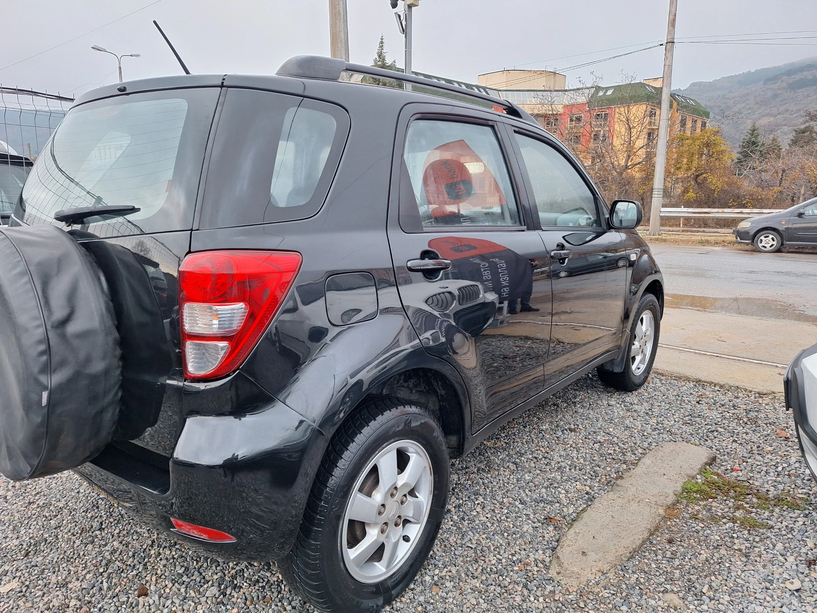 Daihatsu Terios 1.5  КЛИМА .ИТАЛИЯ - изображение 4