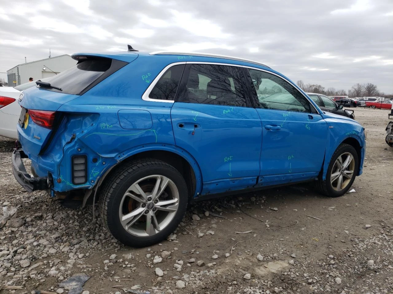 Audi Q3 PREMIUM PLUS S-LINE* Matrix* Диг.табло* Пано*  - изображение 5