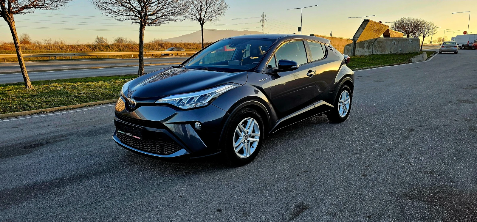 Toyota C-HR 1.8   ������ | Mobile.bg � ����������� 1