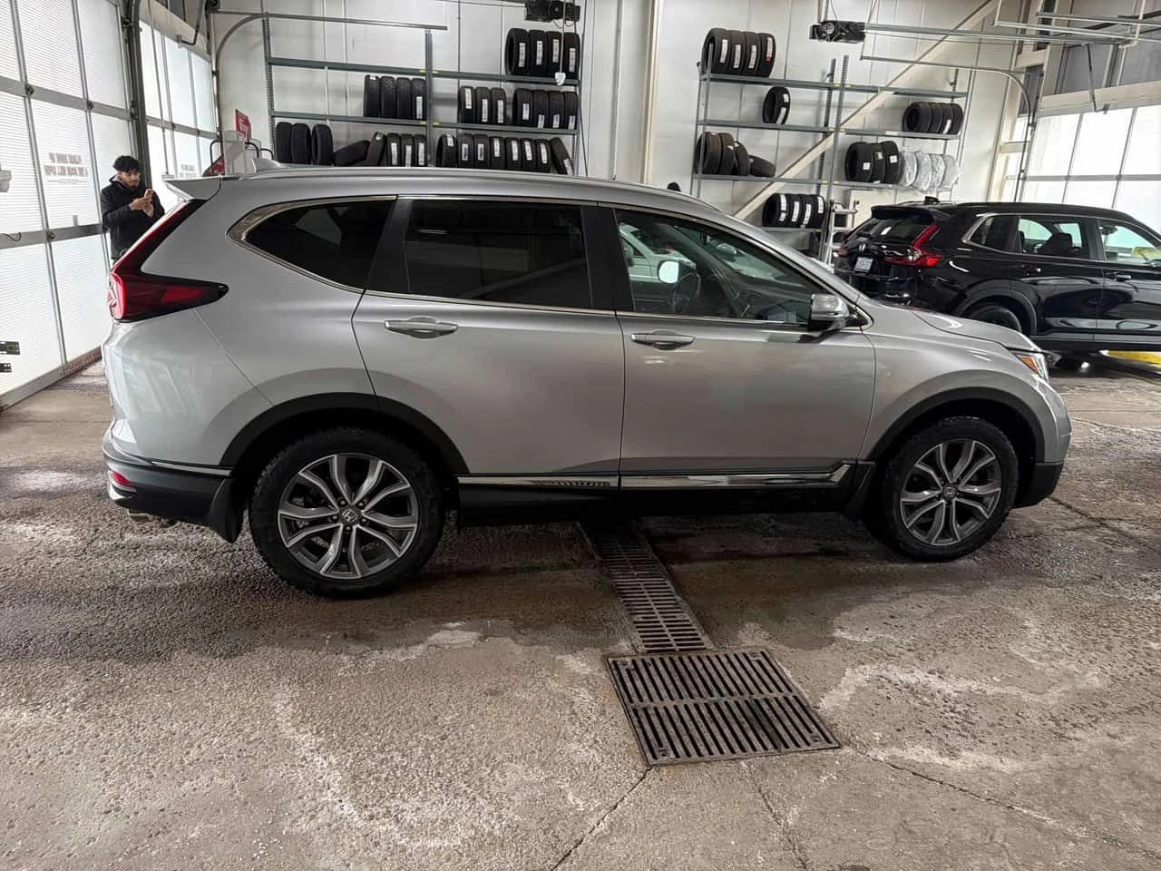 Honda Cr-v * Touring AWD * CARFAX * ПАНОРАМА * KEYLESS * , снимка 3 - Автомобили и джипове - 53850495