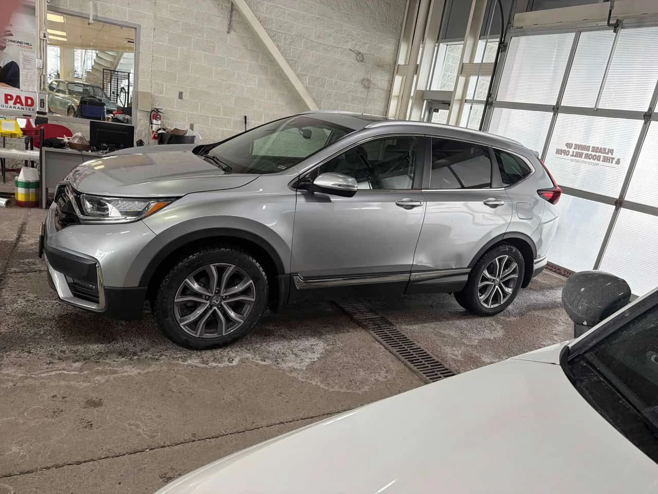 Honda Cr-v * Touring AWD * CARFAX * ПАНОРАМА * KEYLESS * , снимка 2 - Автомобили и джипове - 53850495