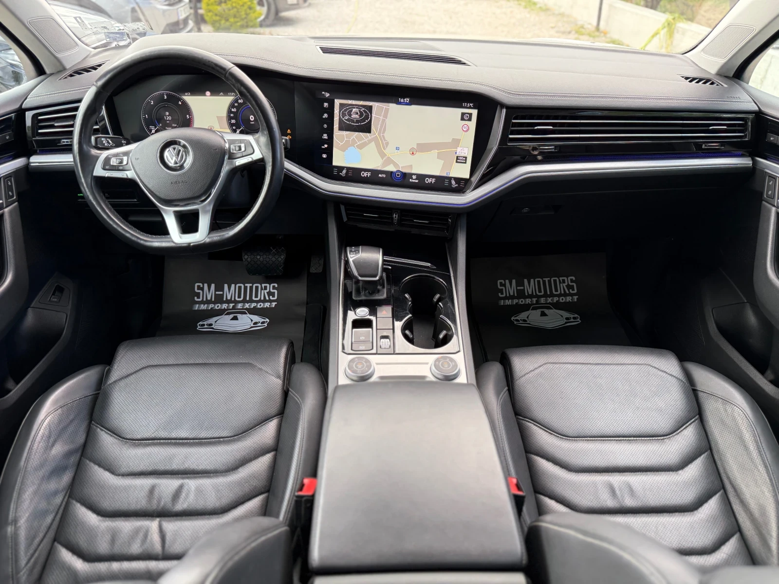 VW Touareg 3.0TDI Virtual/HeadUP/NightVision, снимка 9 - Автомобили и джипове - 54633112