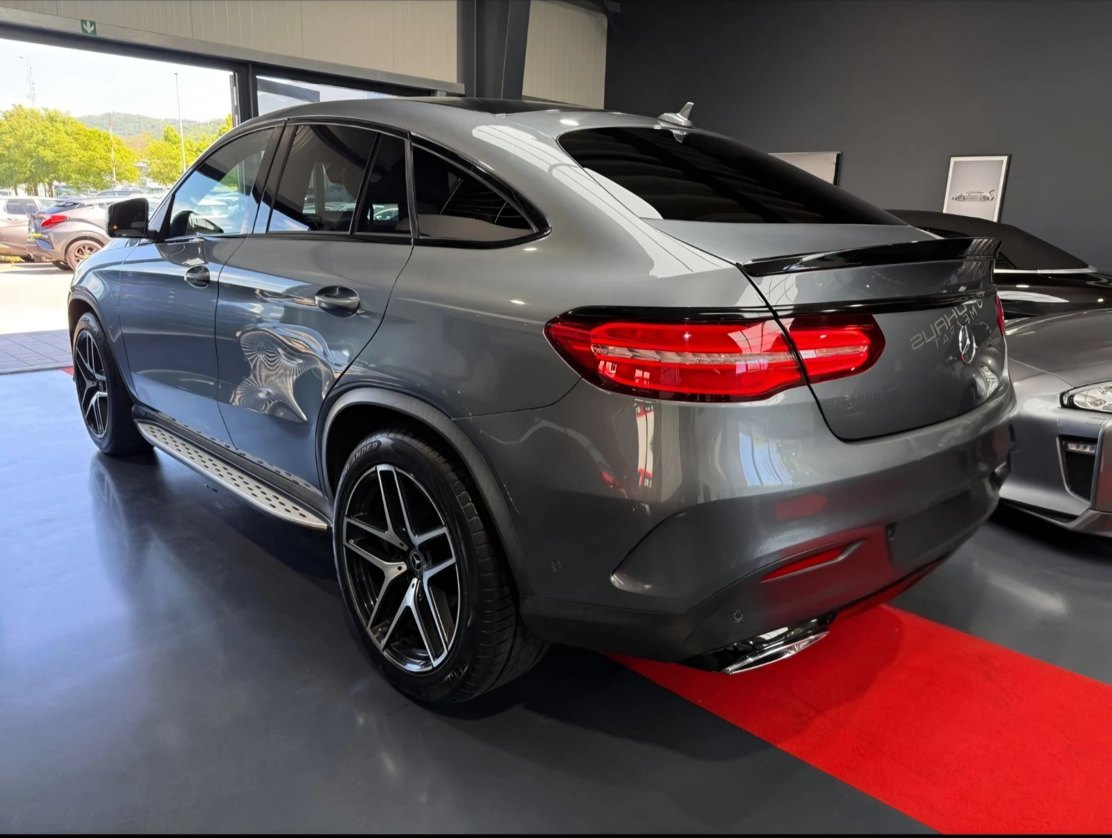 Mercedes-Benz GLE 350 АМГ Пакет/Сервизна История Германия/360 Камера/   , снимка 5 - Автомобили и джипове - 54777049