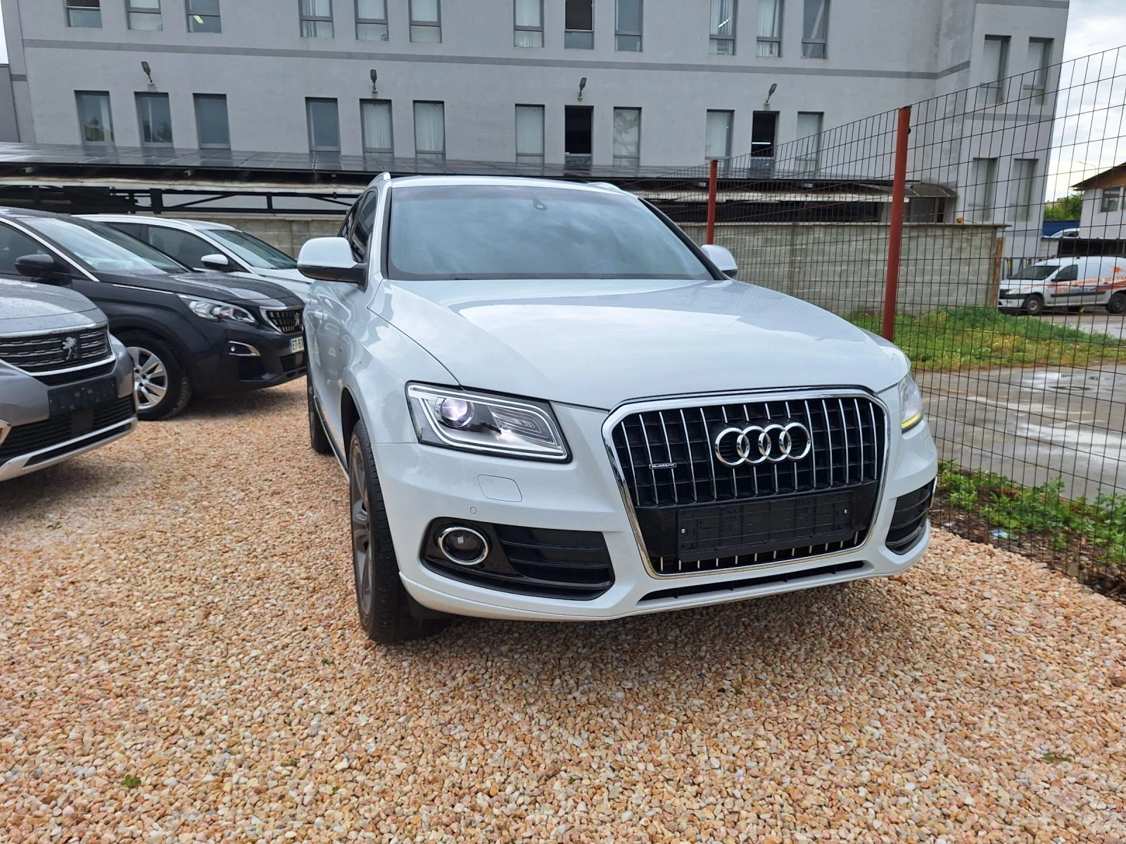 Audi Q5 2.0TDI* S-LINE/����/������/�������/��������/4�4/  | Mobile.bg � ����������� 3